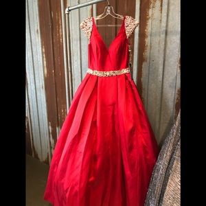 Mac Duggal Prom/Pageant Dress